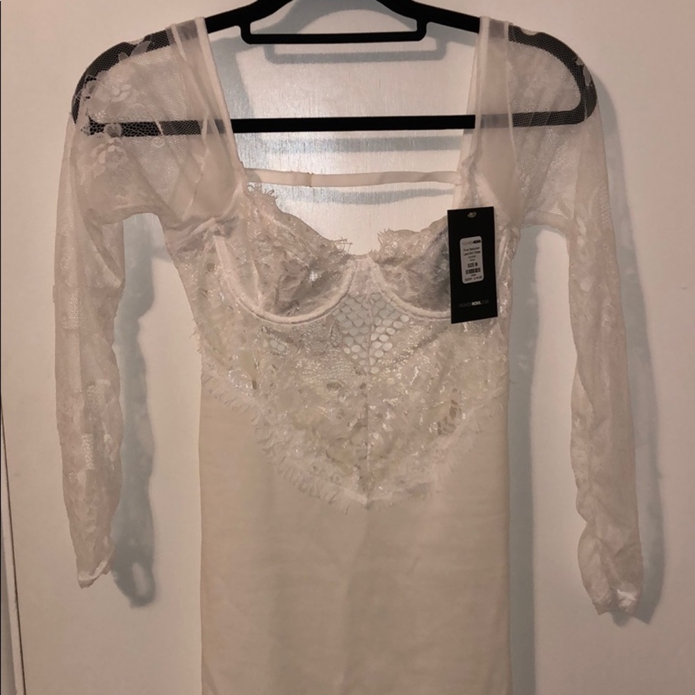 Fashion nova lace bodycon dress